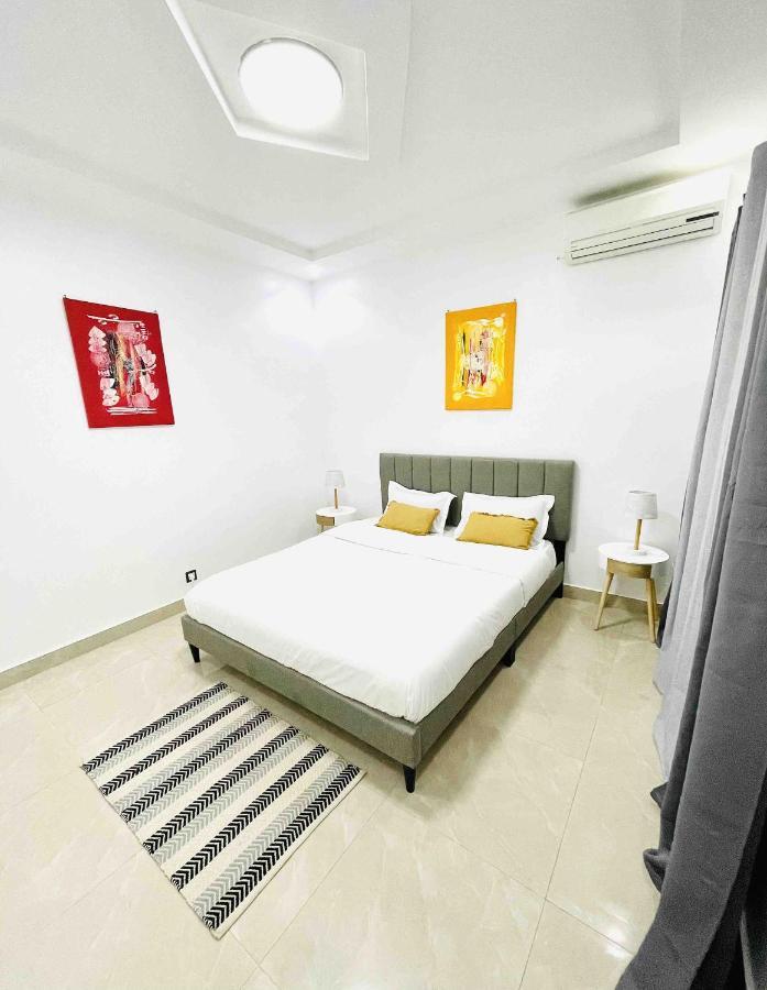 Room In Apartment - Quiet Room In Residence No69 Dakar Exterior foto